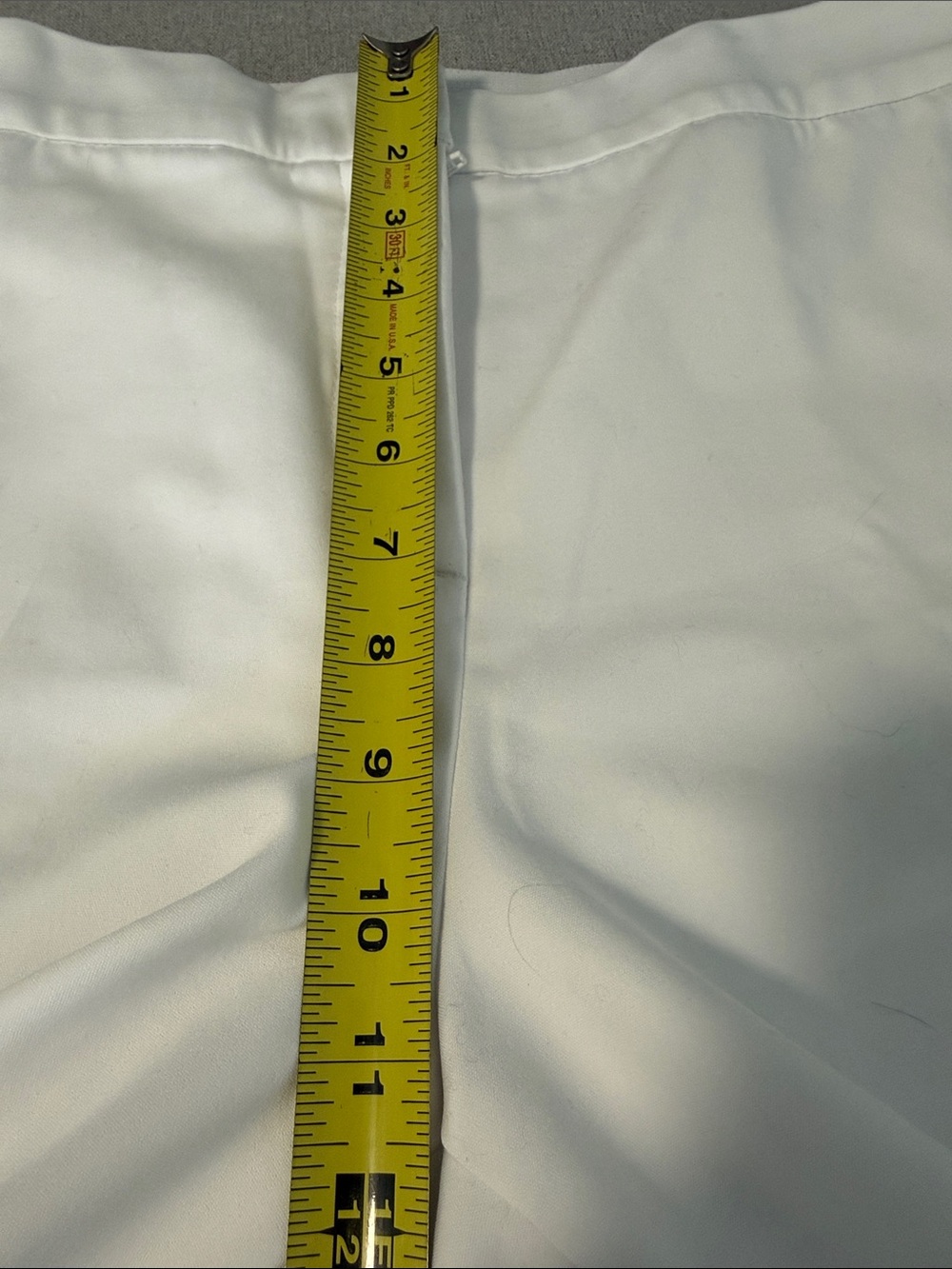 Investments Women’s White Bermuda shorts SZ14 - Picture 12 of 15